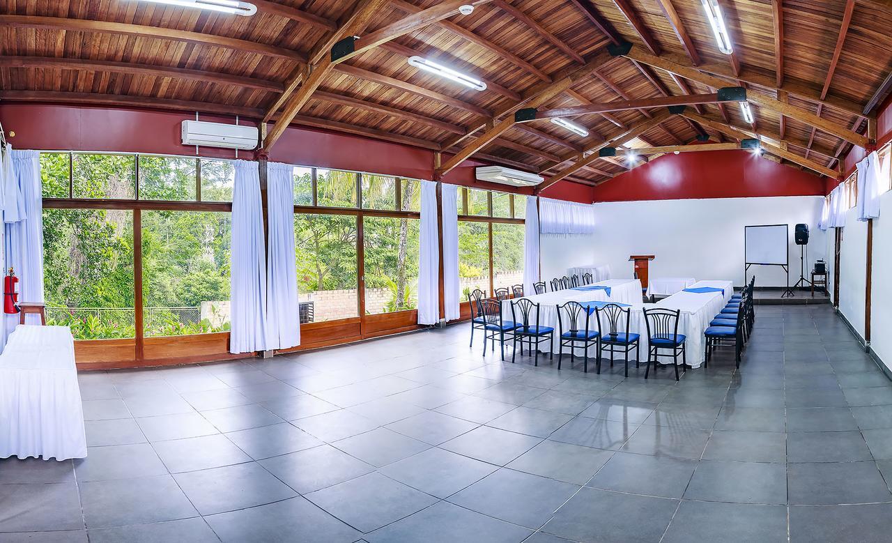 Dm Hoteles Tarapoto Exterior photo